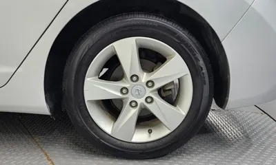 Hyundai Avante 2011, 48321 км, за 3087.23 USD