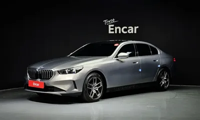 BMW 5-Series · 2025 год