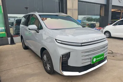 SAIC MAXUS Maxus G50 PHEV 2025, 4900 км, за 15643 USD - фото 3