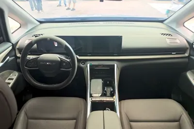 SAIC MAXUS Maxus G50 PHEV 2025, 4900 км, за 15643 USD - фото 19