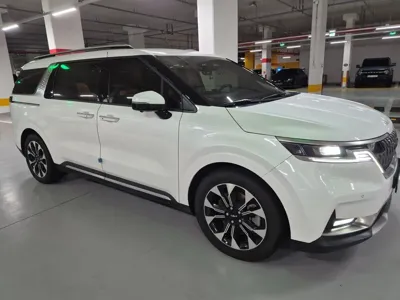 Kia Canival 2023, 50000 км, за 12490.25 USD