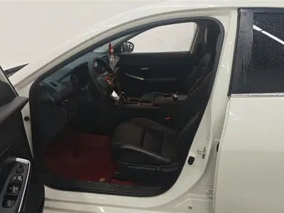 Nissan Sylphy 2022, 66500 км, за 8558.43 USD - фото 9