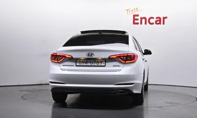 Hyundai Sonata 2016, 80708 км, за 7201.85 USD