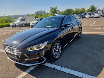 Hyundai Grandeur 2017, 125644 км, за 8143.33 USD