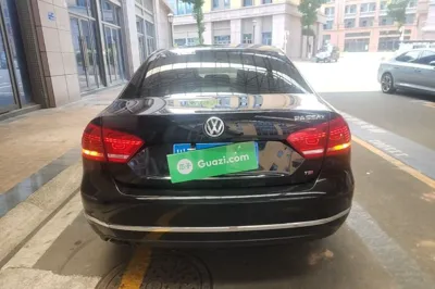 Volkswagen Passat 2015, 157900 км, за 7109 USD