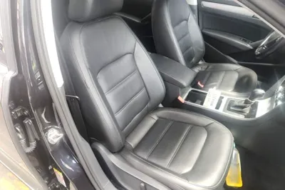 Volkswagen Passat 2015, 157900 км, за 7109 USD - фото 19