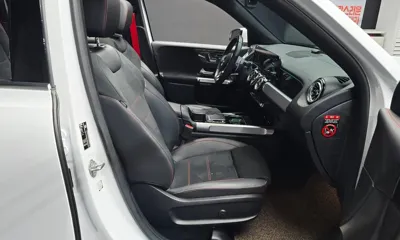 Mercedes-Benz GLB-Class 2023, 49615 км, за 25600.63 USD - фото 12