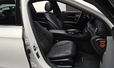 Mercedes-Benz E-Class 2023, 17987 км, за 28145.67 USD - фото 10