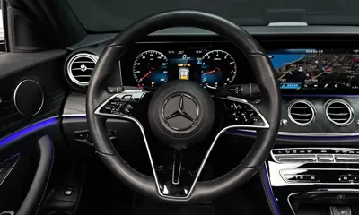 Mercedes-Benz E-Class 2023, 17987 км, за 28145.67 USD - фото 13