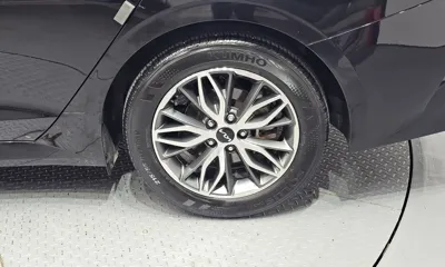 Kia K5 2023, 25633 км, за 26374.95 USD - фото 21