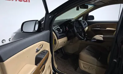 Kia Canival 2018, 141676 км, за 10906.94 USD - фото 10