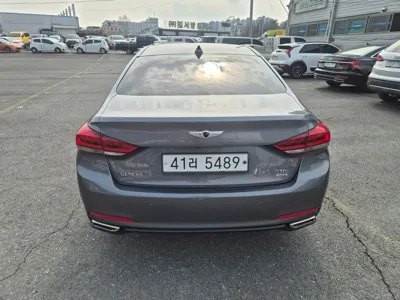 Hyundai Genesis 2015, 151106 км, за 5684.83 USD