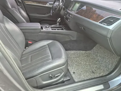 Hyundai Genesis 2015, 151106 км, за 5684.83 USD - фото 7