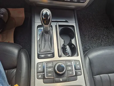 Hyundai Genesis 2015, 151106 км, за 5684.83 USD - фото 9