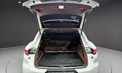 Porsche Cayenne 2020, 79165 км, за 51891.73 USD - фото 20