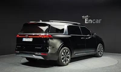 Kia Canival 2021, 106951 км, за 17376.94 USD
