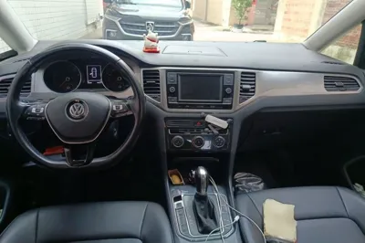 Volkswagen Golf Sportsvan 2019, 78000 км, за 9771 USD - фото 9