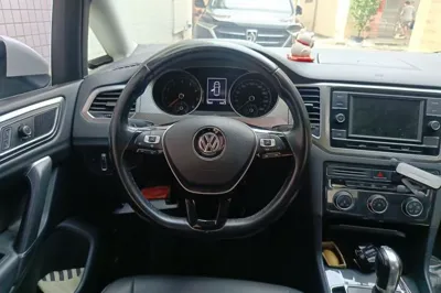 Volkswagen Golf Sportsvan 2019, 78000 км, за 9771 USD - фото 10