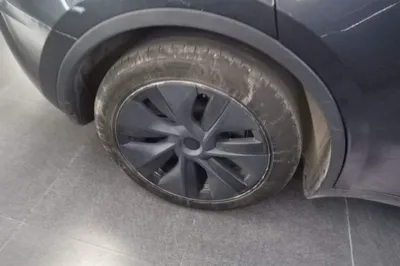 Tesla Model Y 2024, 90100 км, за 27832 USD - фото 11