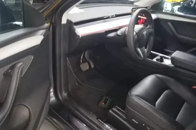 Tesla Model Y 2024, 90100 км, за 27832 USD - фото 18