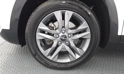 Kia Seltos 2023, 82885 км, за 10749.19 USD