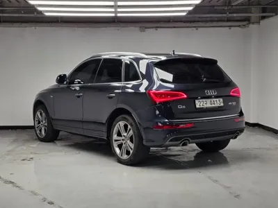Audi Q5 2015, 129590 км, за 7687.3 USD