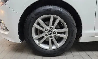 Hyundai Sonata 2015, 262875 км, за 2847.68 USD