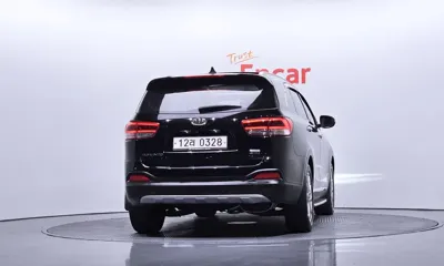 Kia Sorento 2016, 96179 км, за 9302.64 USD