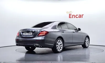 Mercedes-Benz E-Class 2018, 111091 км, за 14205.48 USD