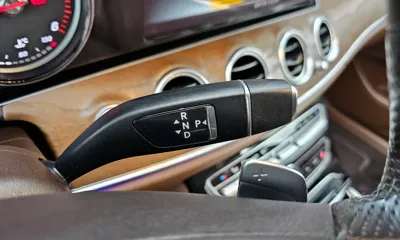 Mercedes-Benz E-Class 2018, 111091 км, за 14205.48 USD - фото 9
