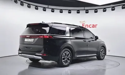 Kia Canival 2021, 88974 км, за 14246.69 USD