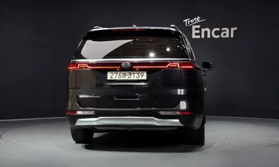Kia Canival 2021, 51821 км, за 15426.18 USD