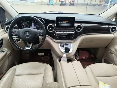 Mercedes-Benz V-Class 2019, 164400 км, за 20705.3 USD - фото 10