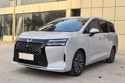 Wuling Wuling Starlight 730 · 2025 год