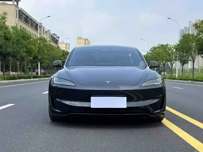 Tesla Model 3 2025, 20000 км, за 32250.49 USD