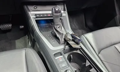 Audi Q3 2023, 61151 км, за 30553.76 USD - фото 9
