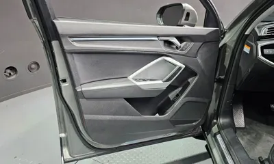 Audi Q3 2023, 61151 км, за 30553.76 USD - фото 24