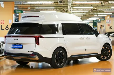 Kia Canival 2025, 15000 км, за 52028.37 USD