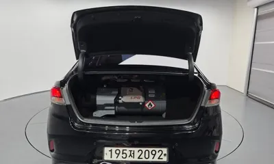 Hyundai Sonata 2019, 124579 км, за 7162.85 USD - фото 20