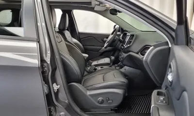 Jeep Cherokee 2022, 30760 км, за 13794 USD - фото 11