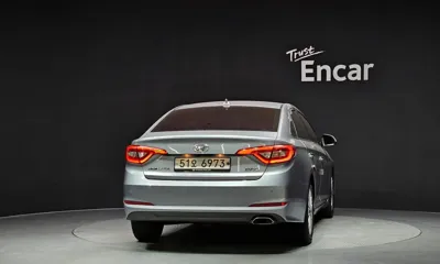 Hyundai Sonata 2015, 84483 км, за 5139.22 USD