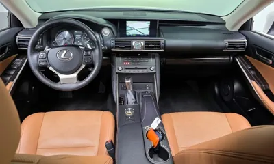 Lexus IS 2019, 66795 км, за 15592.99 USD - фото 7