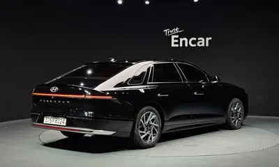 Hyundai Grandeur 2023, 36604 км, за 17516.44 USD