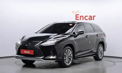 Lexus RX · 2021 год