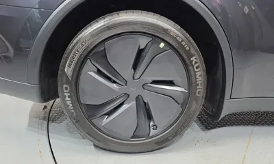Tesla Model Y 2026, 4972 км, за 34853.44 USD - фото 21