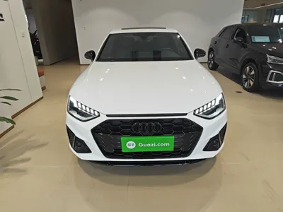 Audi A4L 2023, 24600 км, за 27672 USD