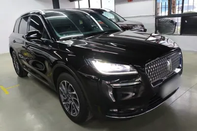 Lincoln Corsair 2022, 65600 км, за 19049 USD