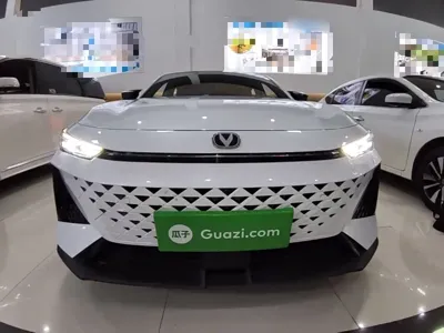 Changan UNI-V 2024, 24000 км, за 10550.48 USD