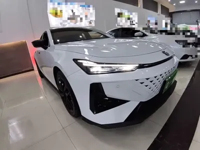 Changan UNI-V 2024, 24000 км, за 10550.48 USD