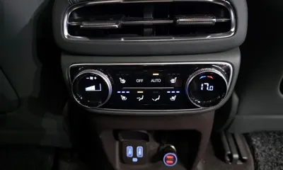 Genesis GV80 2023, 99146 км, за 30618.91 USD - фото 31